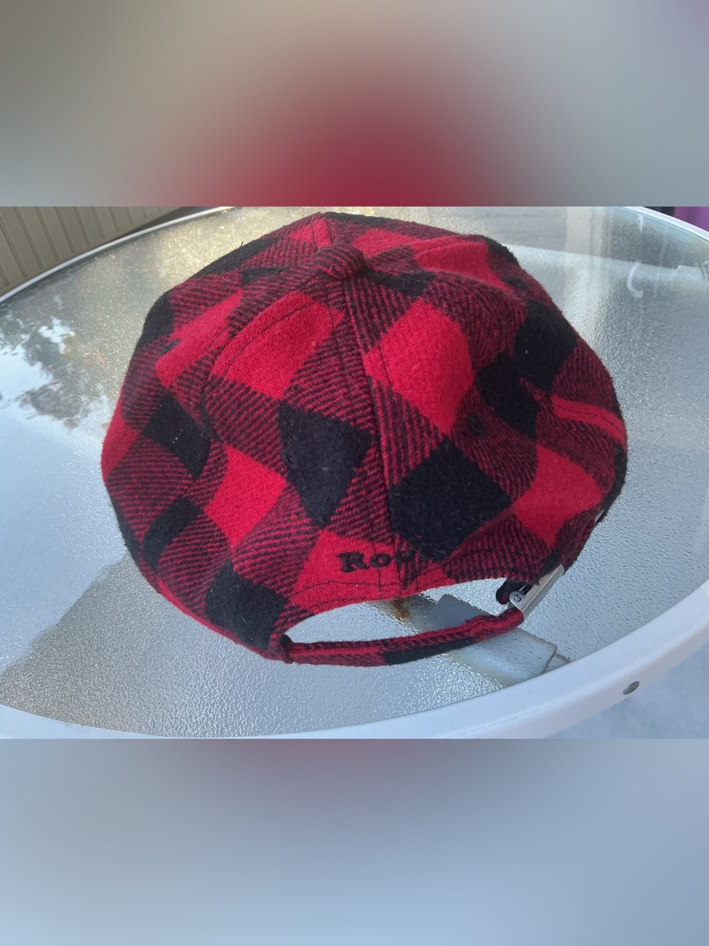 Nwot Roots Red & Black Plaid Cap with Maple Leaf Patch - Picture 5 of 6